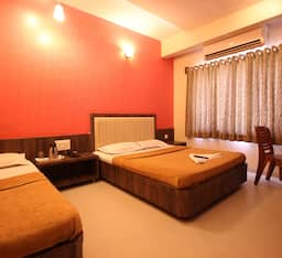 Deluxe Double Bed Non AC Room
